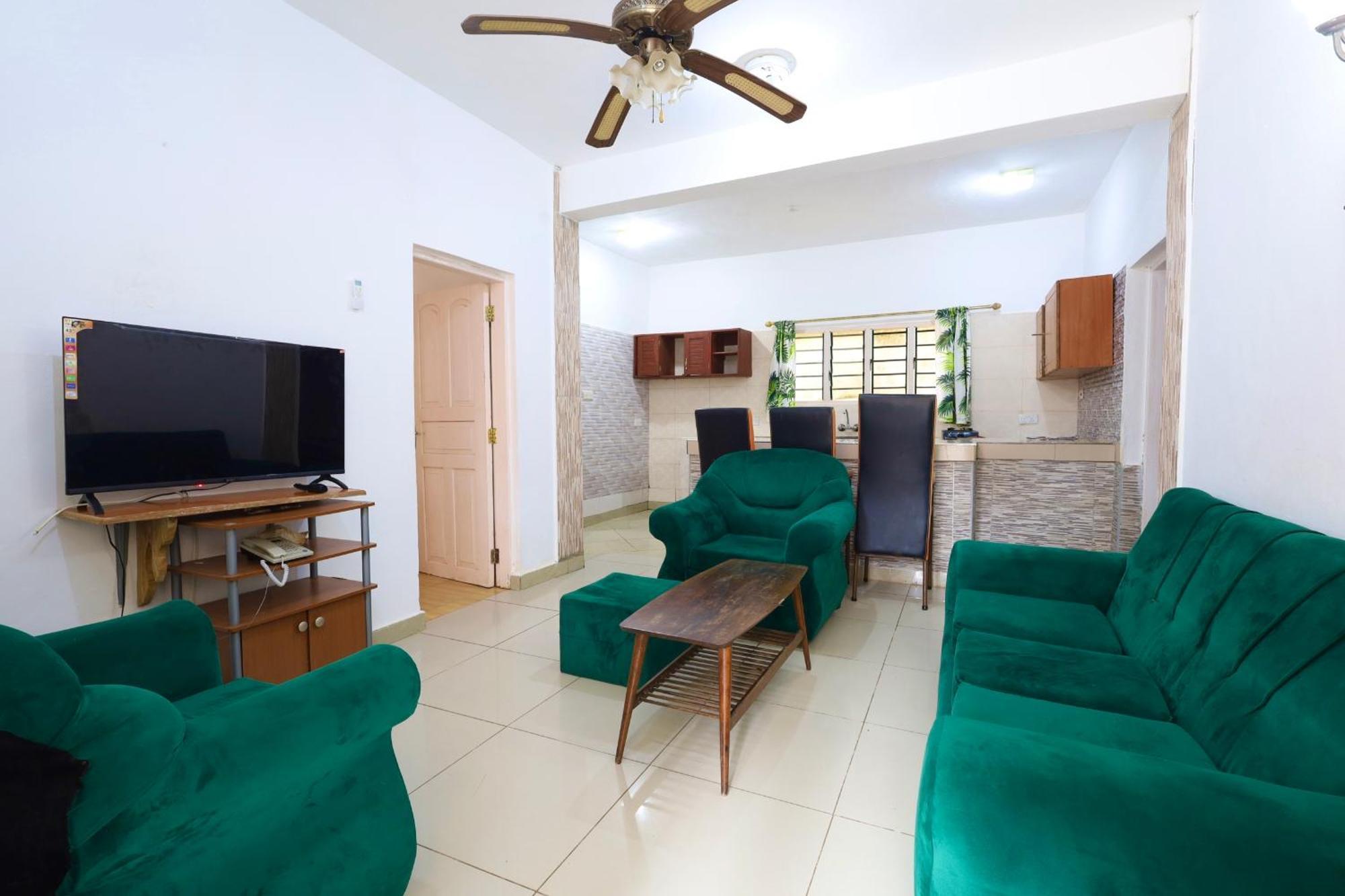 Diani Home Stays เดียนีบีช ภายนอก รูปภาพ